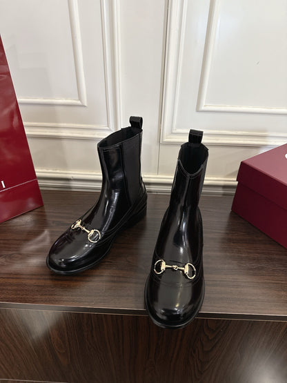 Gucc 25fw combat boots