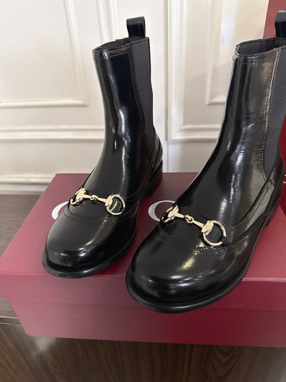 Gucc 25fw combat boots