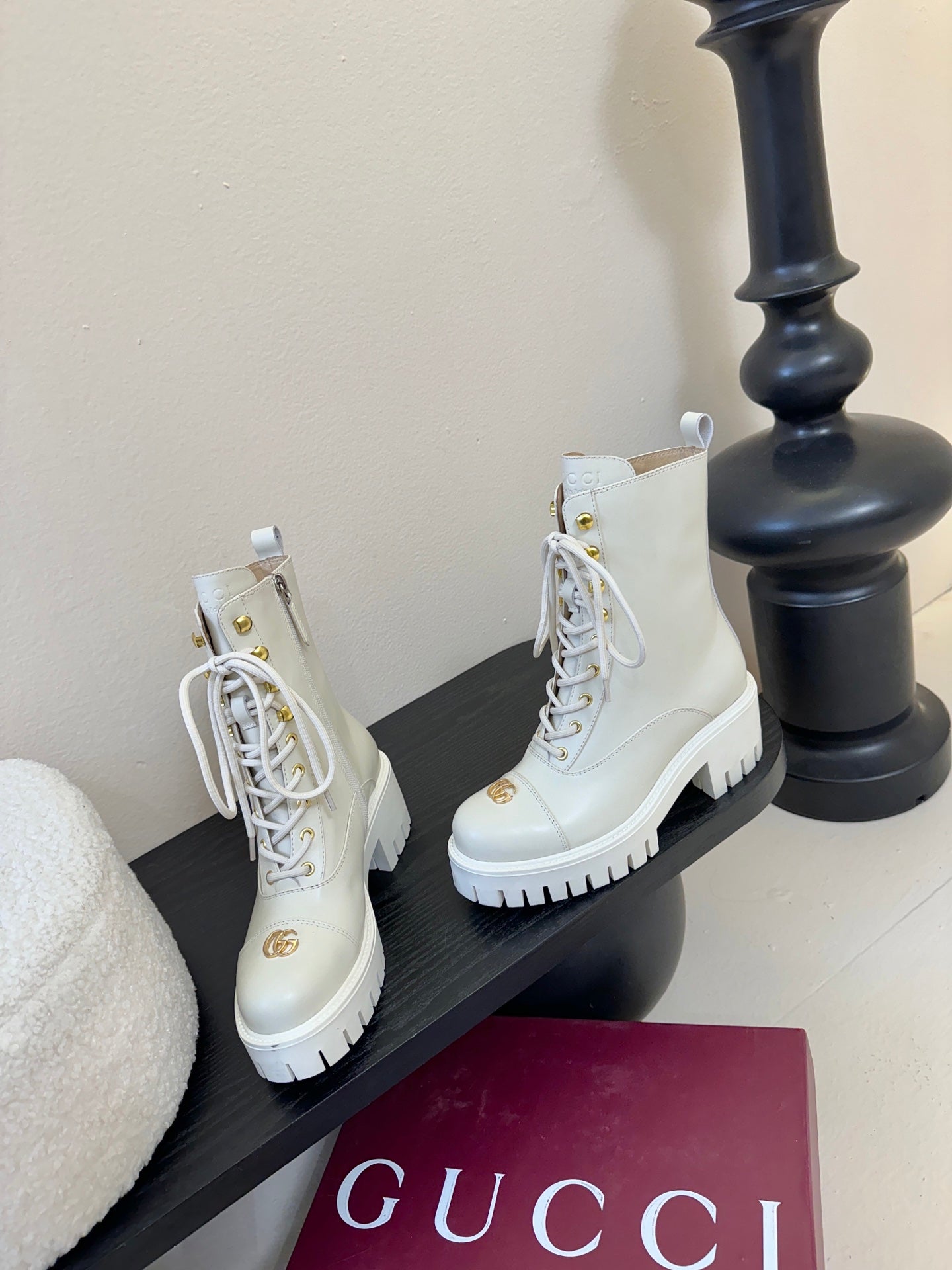 Gucc 25fw combat boots