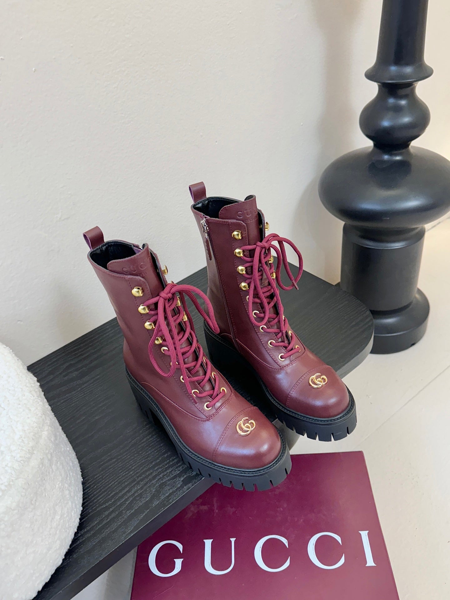 Gucc 25fw combat boots