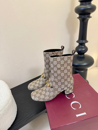 Gucc 25fw ankle boots