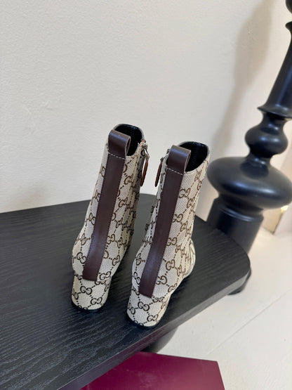 Gucc 25fw ankle boots