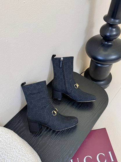 Gucc 25fw ankle boots