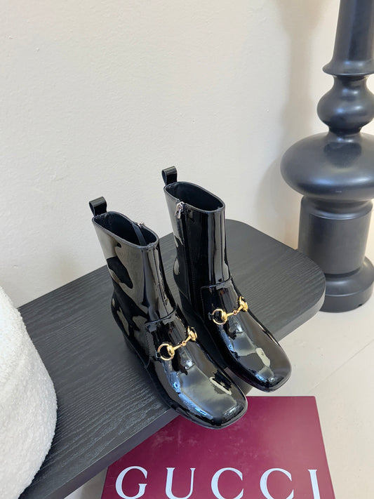 Gucc 25fw ankle boots