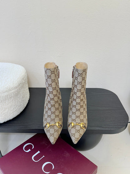 Gucc 25fw heel ankle boots