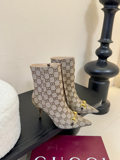 Gucc 25fw heel ankle boots