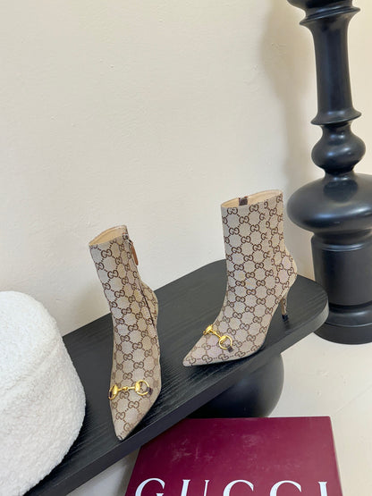 Gucc 25fw heel ankle boots