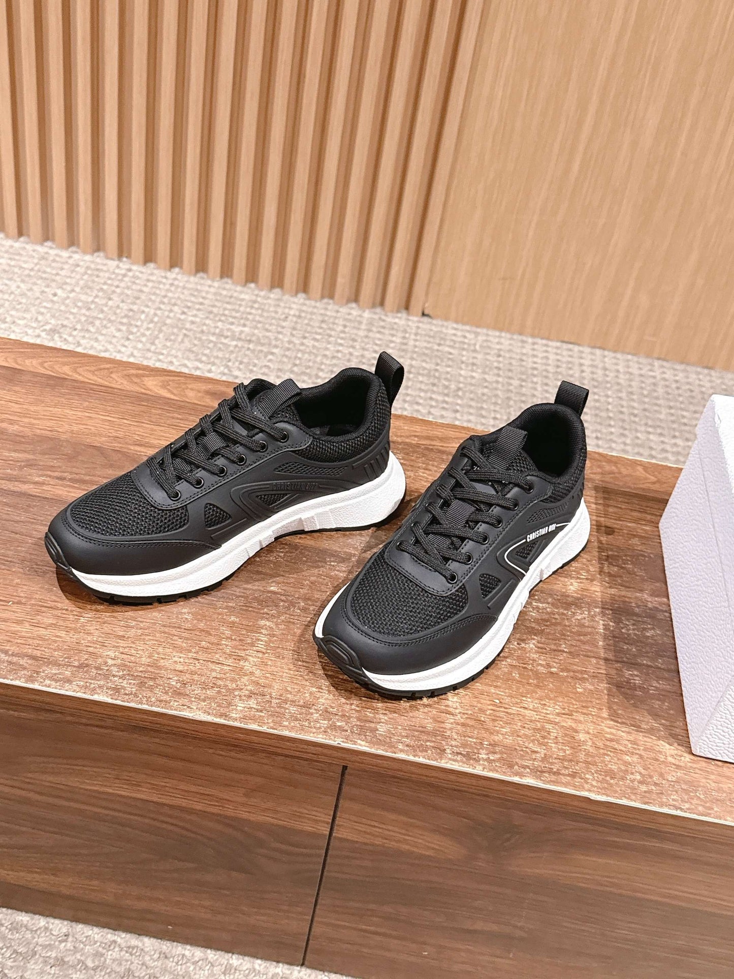 CD 25fw sneaker