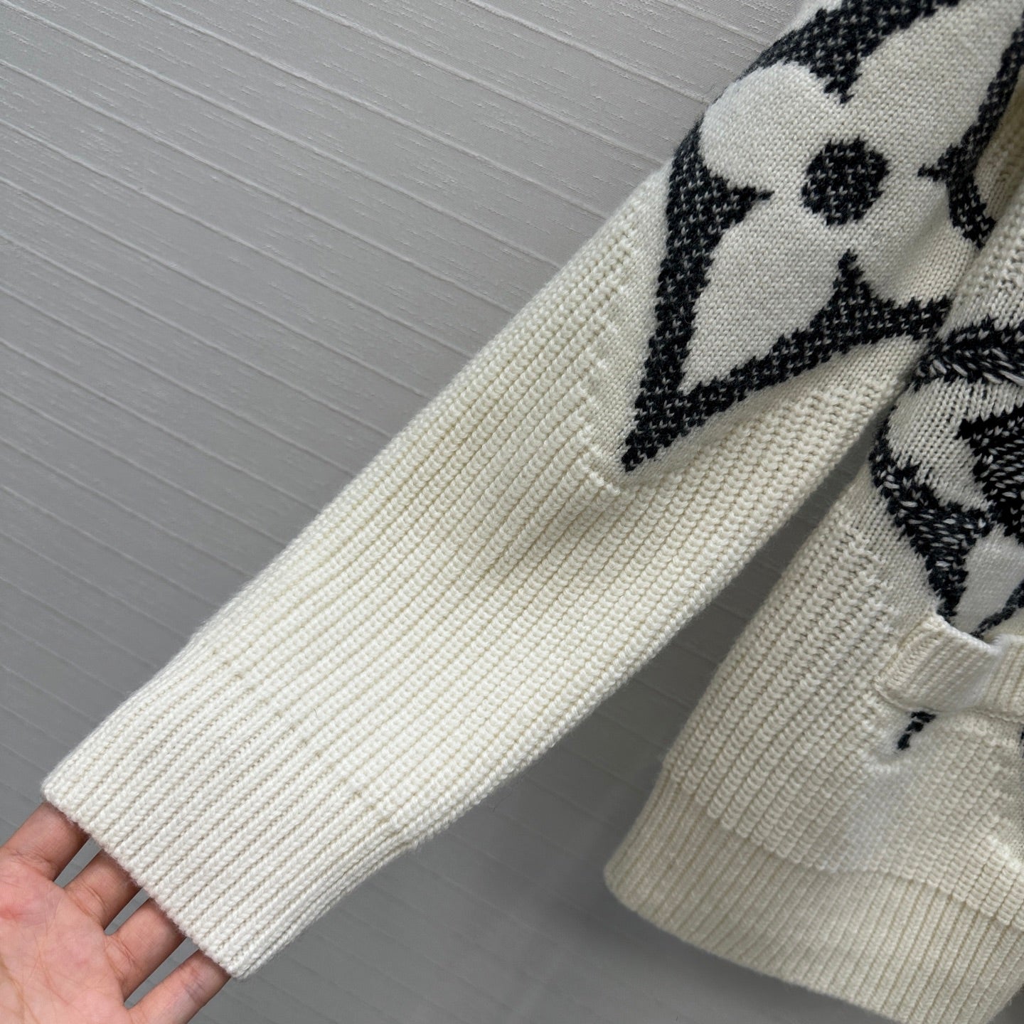 Louis 25fw jacquard knitted cardigan