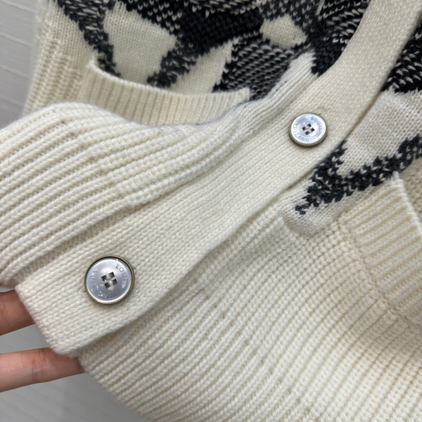 Louis 25fw jacquard knitted cardigan