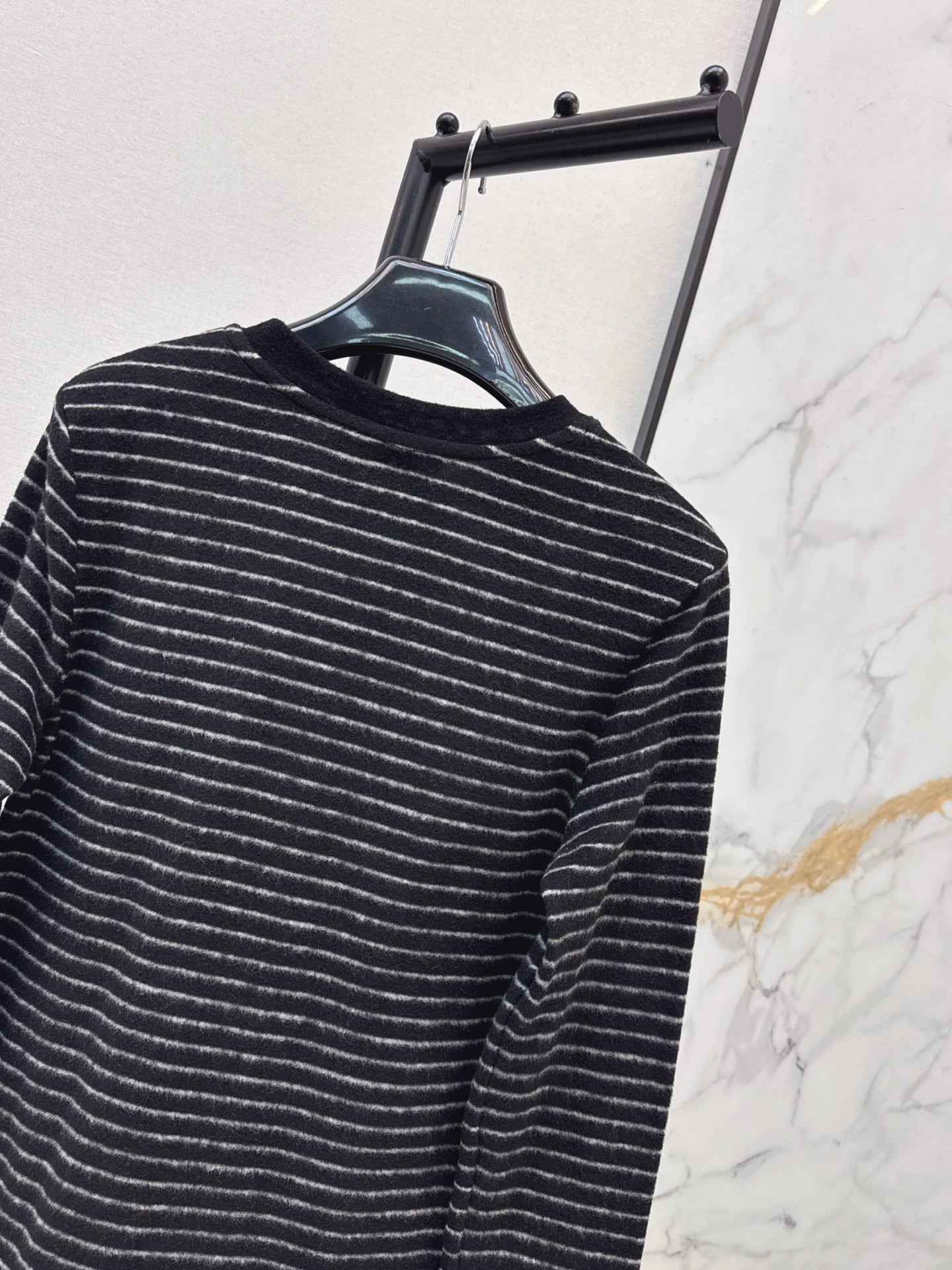 Saint 25fw stripe sweater