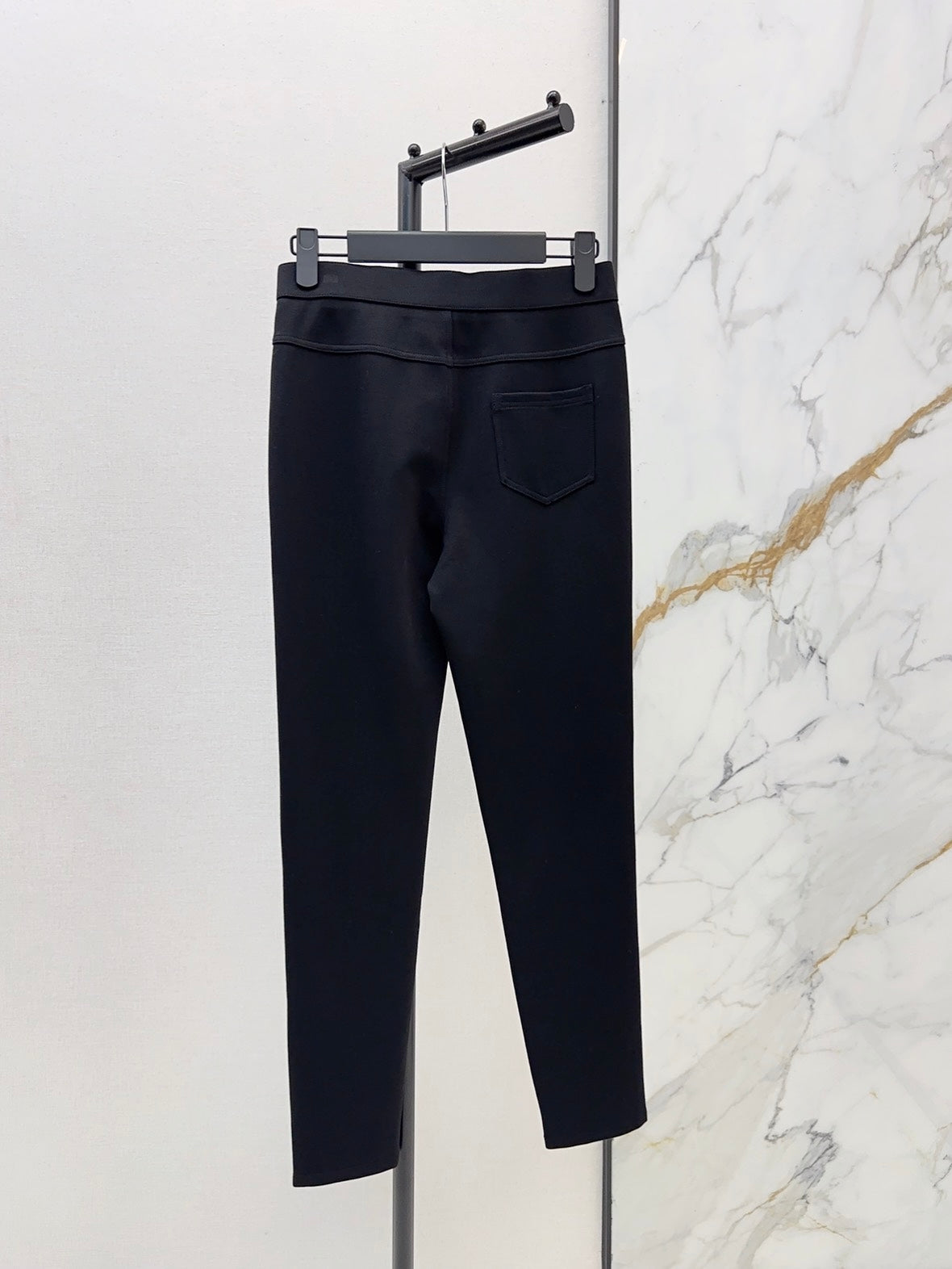 CD 25fw embroidery legging