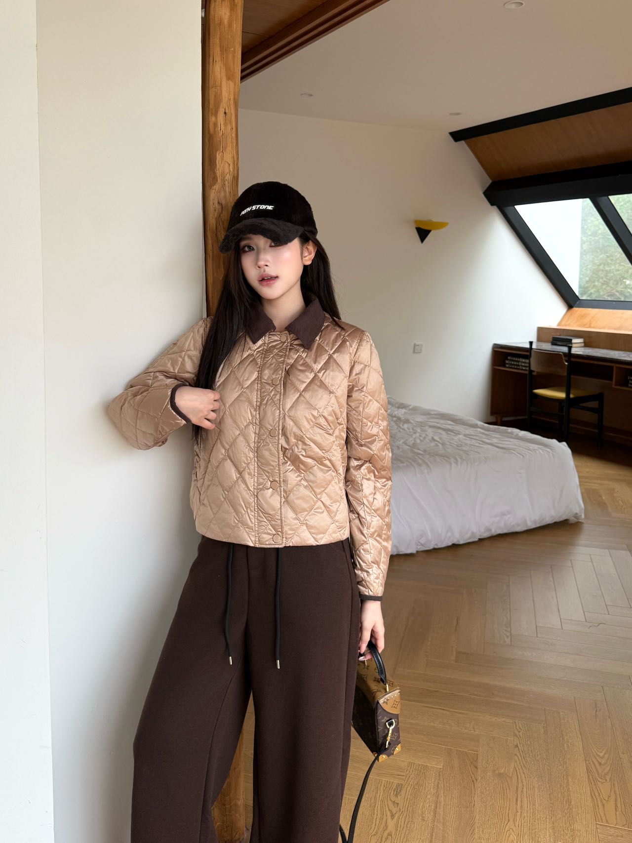 Brun 25fw down jacket