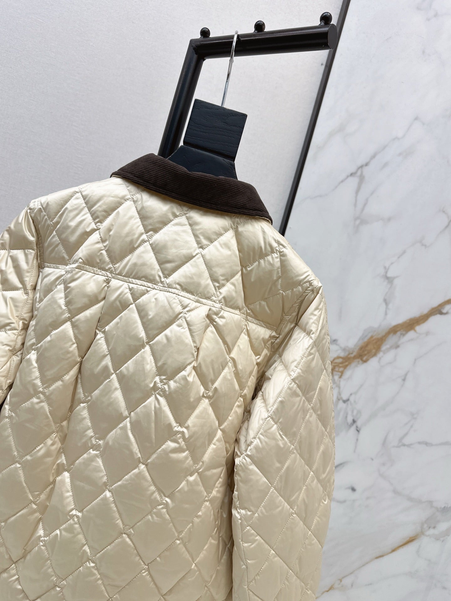 Brun 25fw down jacket