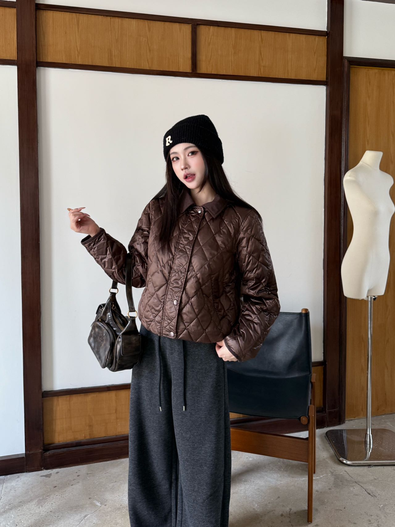 Brun 25fw down jacket