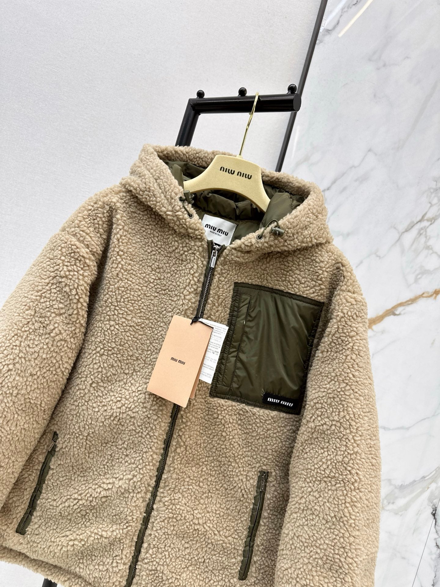 Miu 25fw lamp fleece jacket