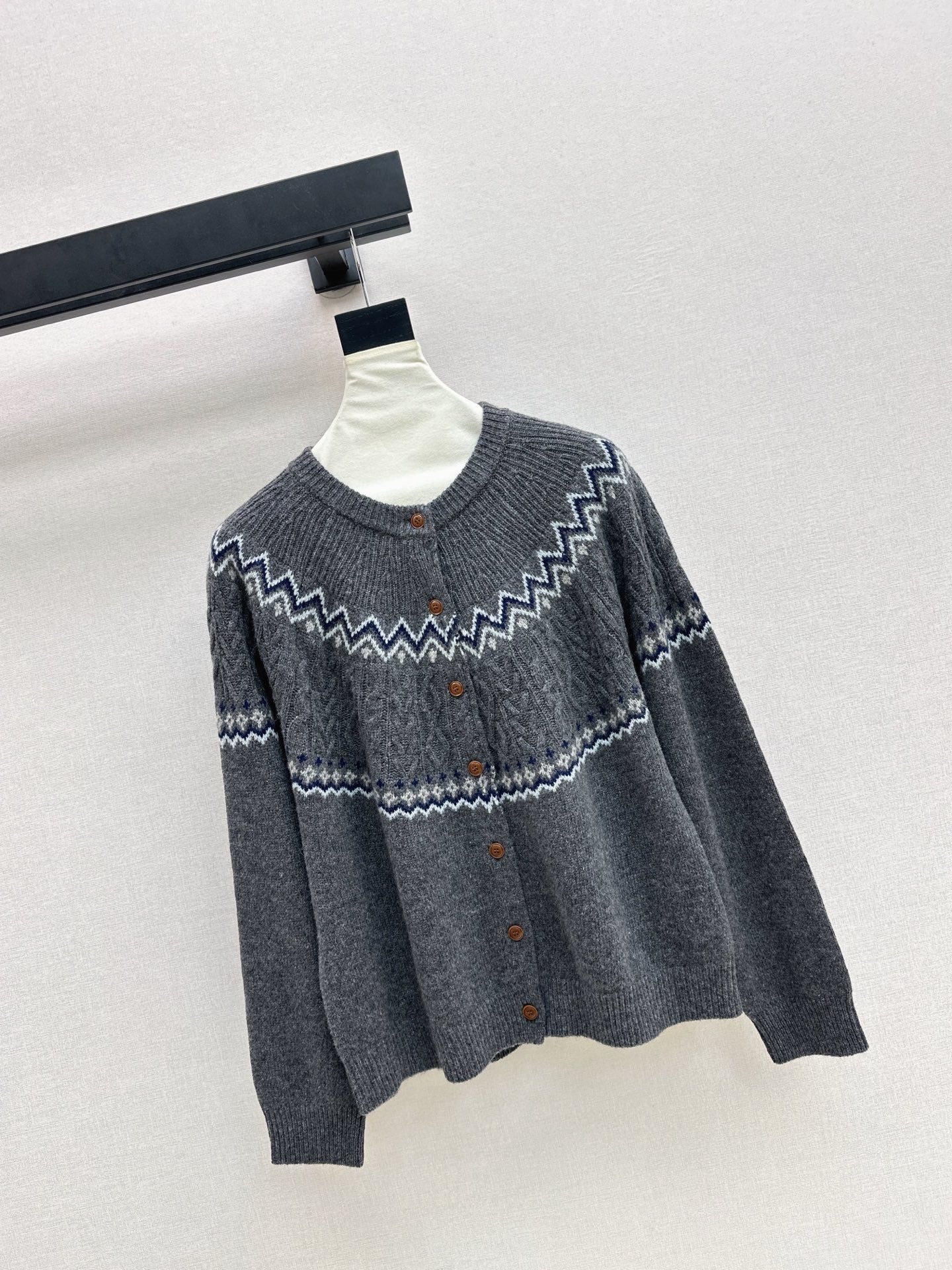 Loro 25fw fair isle cardigan