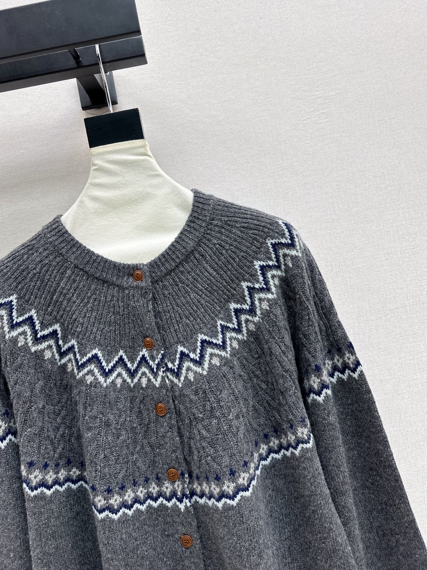 Loro 25fw fair isle cardigan