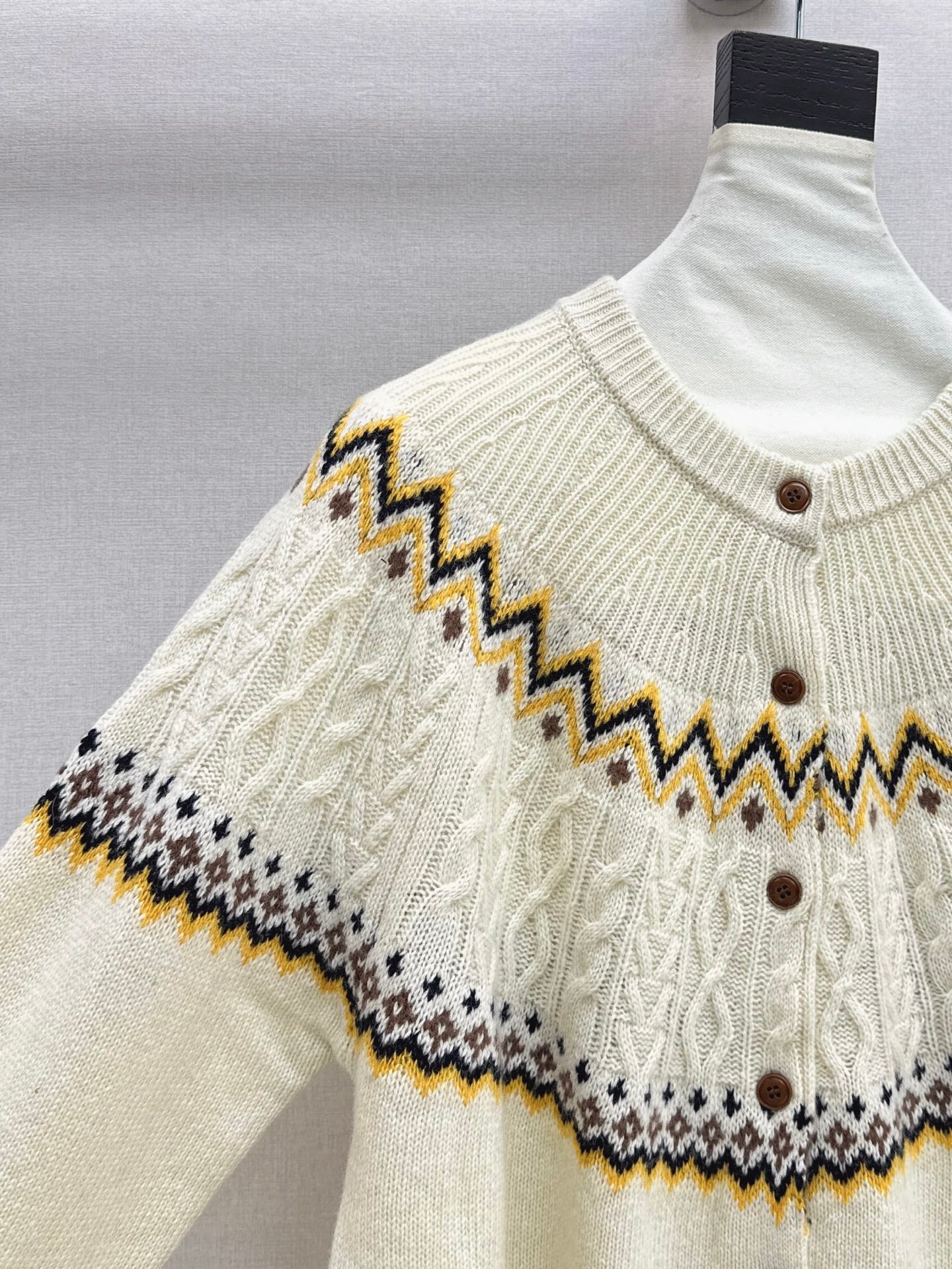 Loro 25fw fair isle cardigan