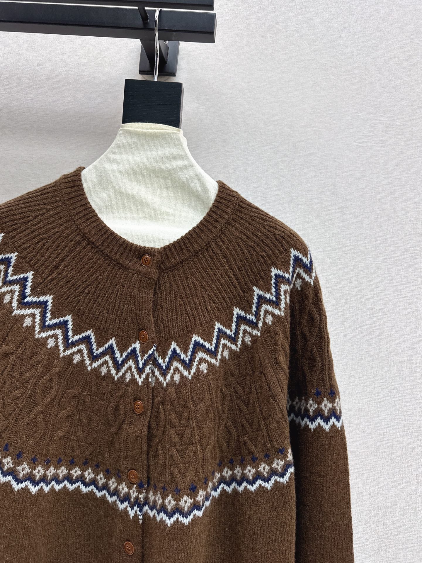 Loro 25fw fair isle cardigan