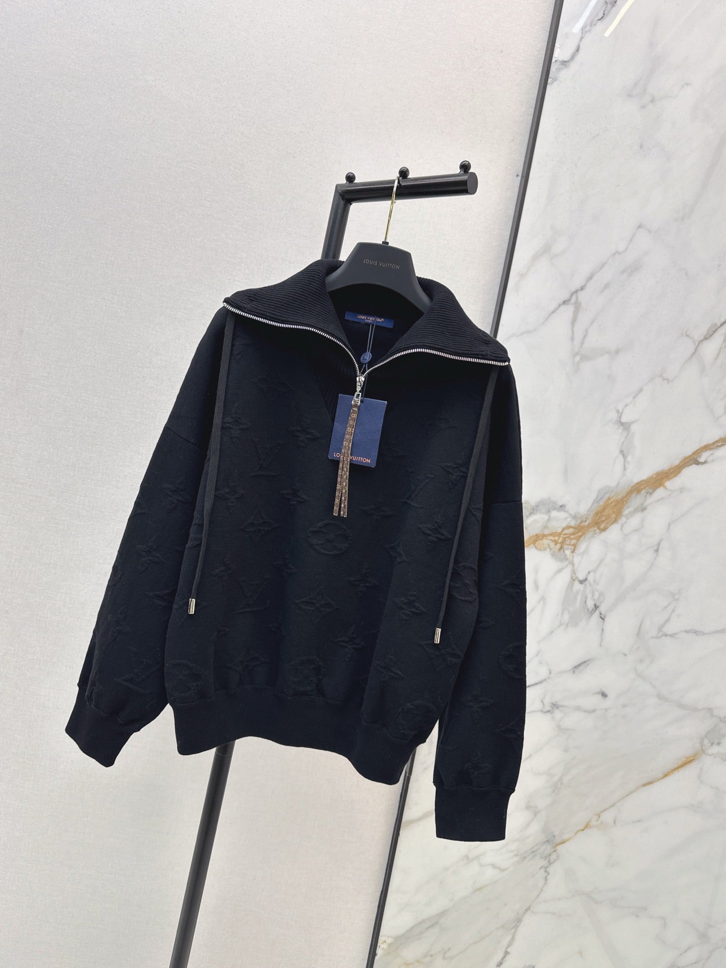 Louis 25fw sweater