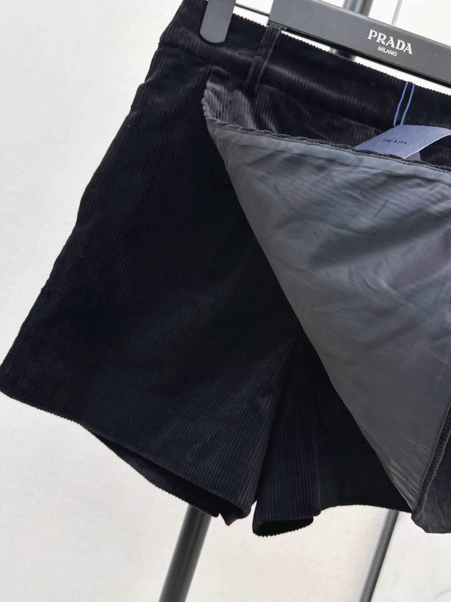 Prad 25fw corduroy divided skirt