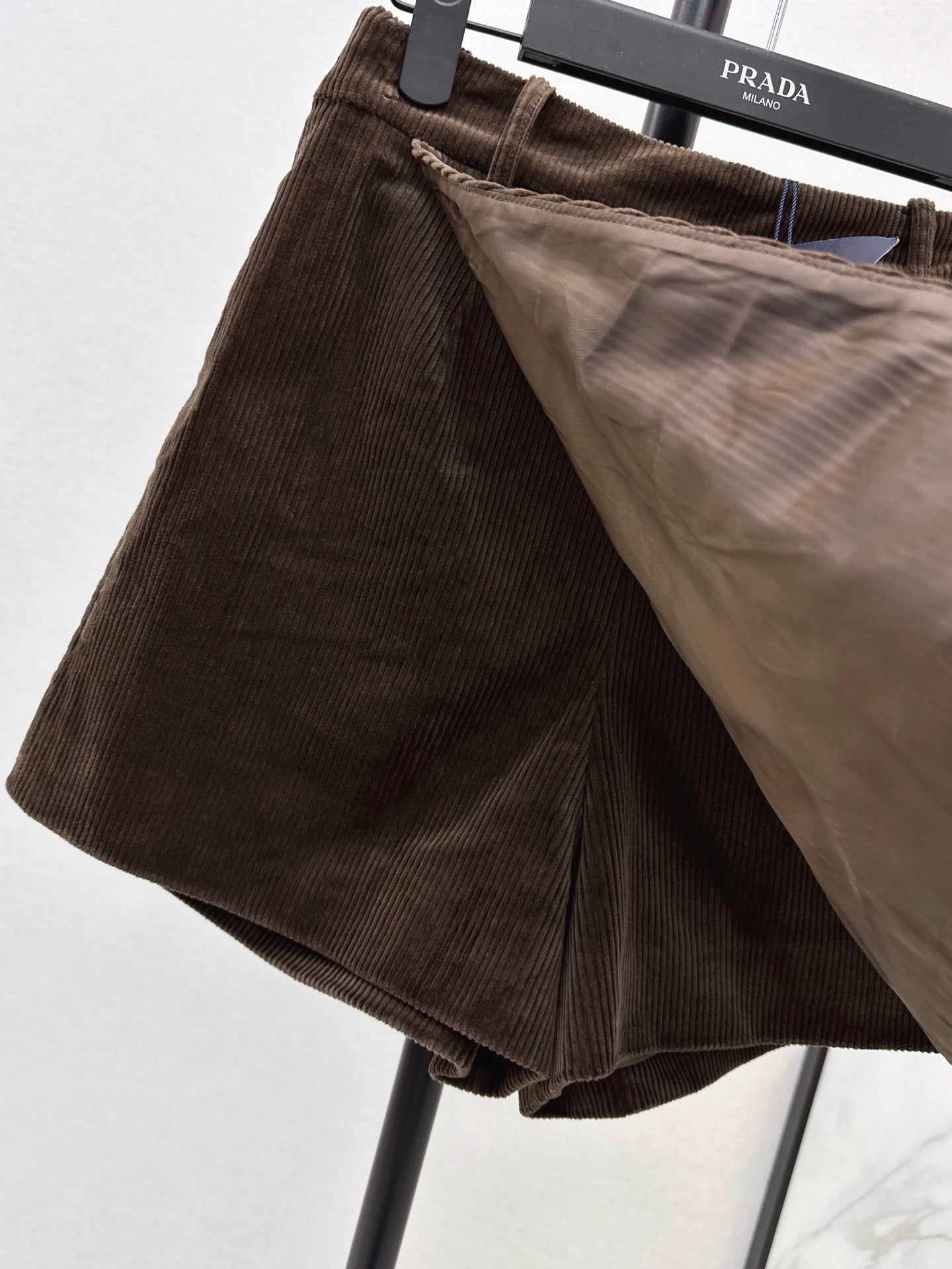 Prad 25fw corduroy divided skirt