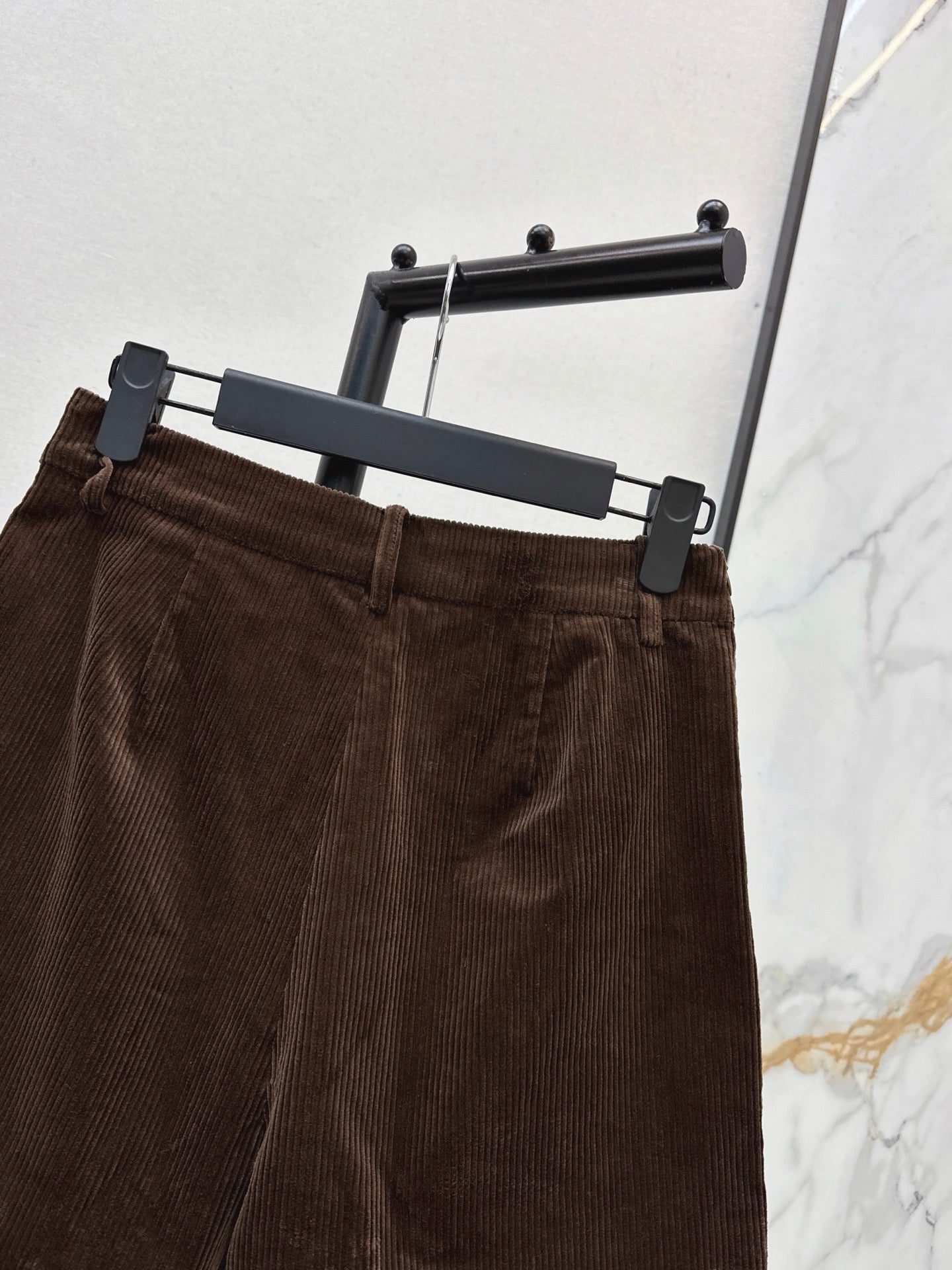 Prad 25fw corduroy divided skirt