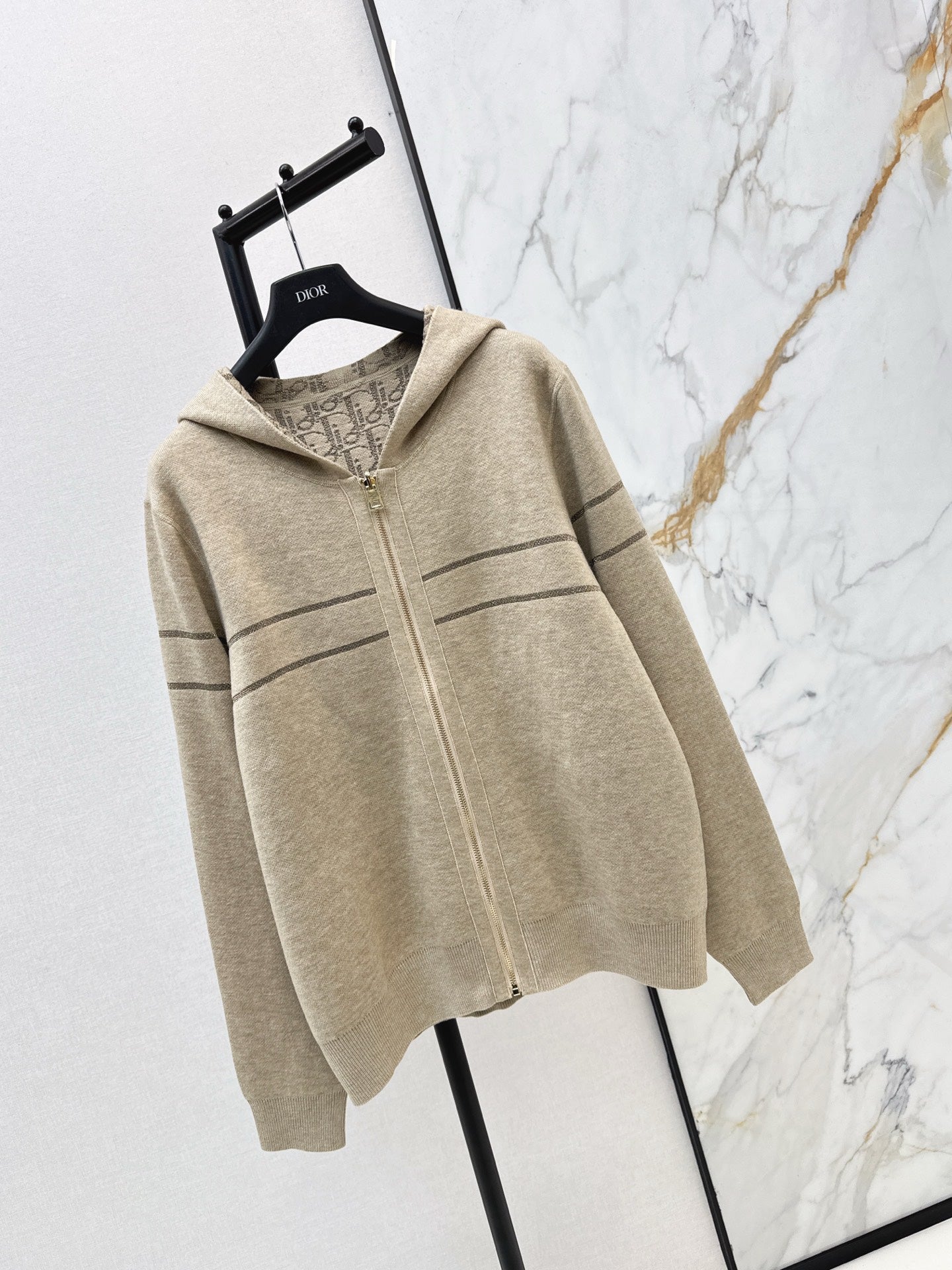 CD 25fw reversible hooded jacket