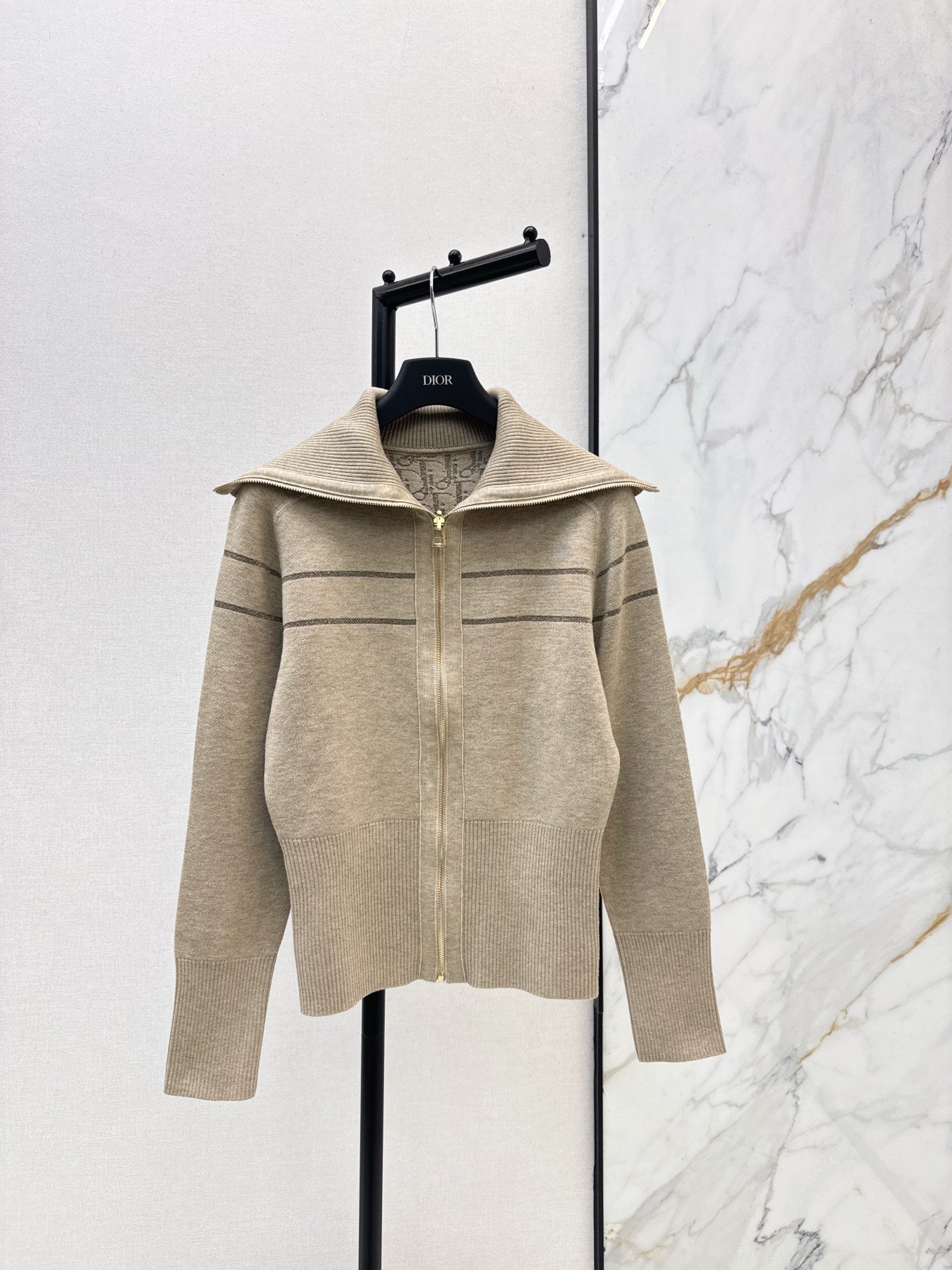 CD 25fw reversible jacket