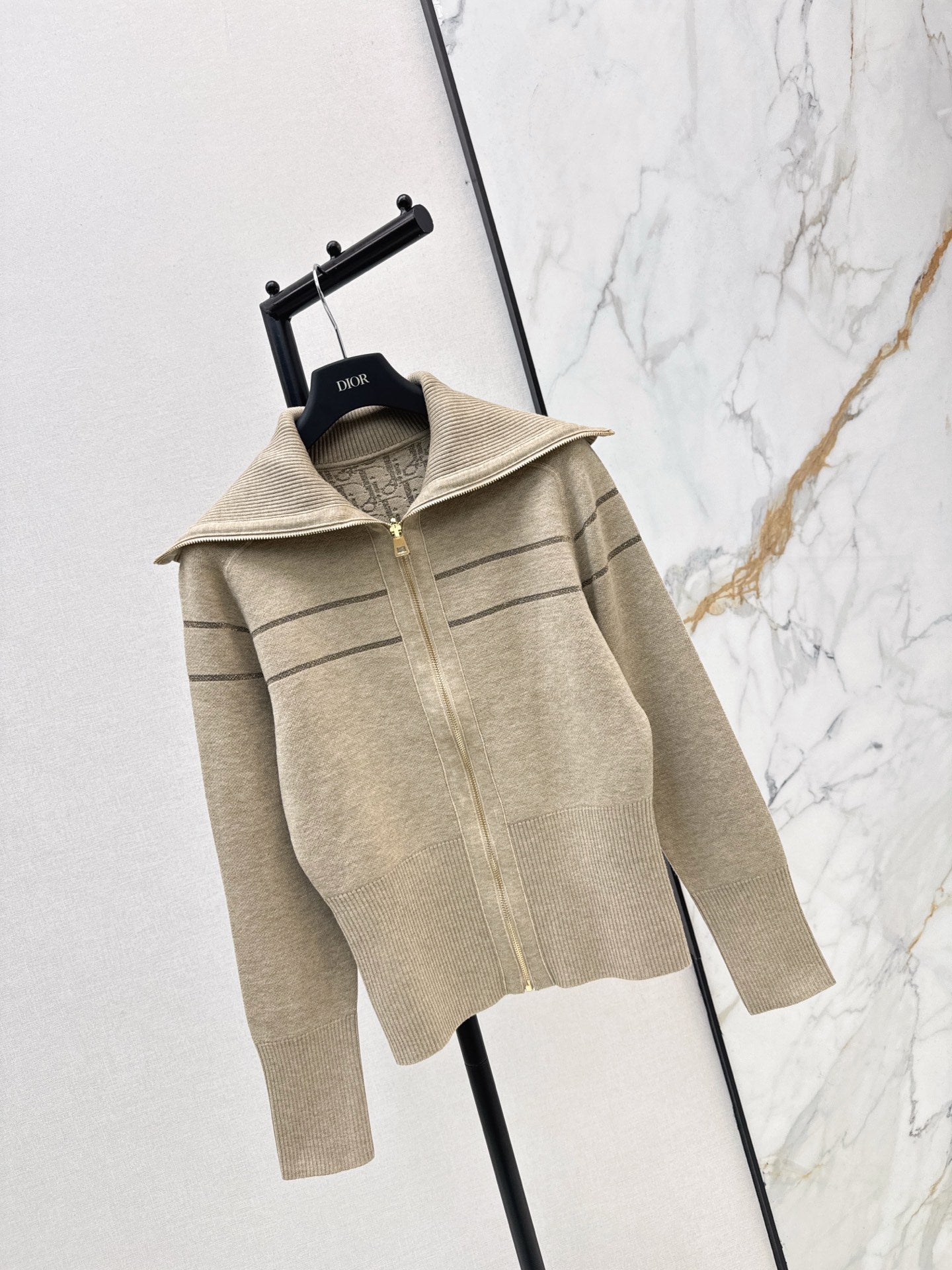 CD 25fw reversible jacket