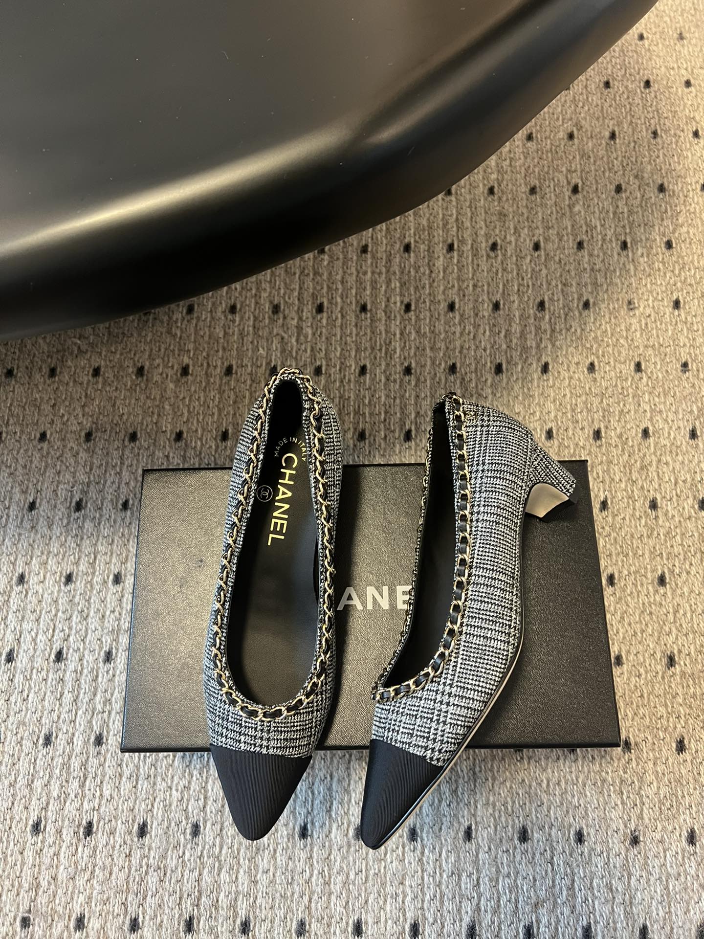 Chan 25fw chunky heels