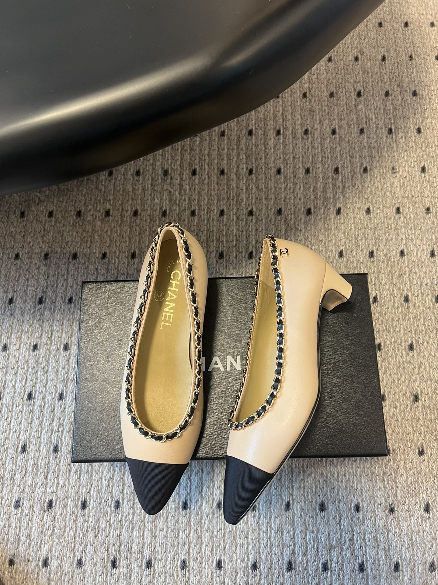 Chan 25fw chunky heels