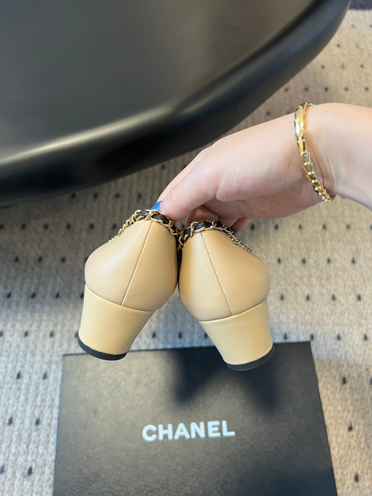 Chan 25fw chunky heels