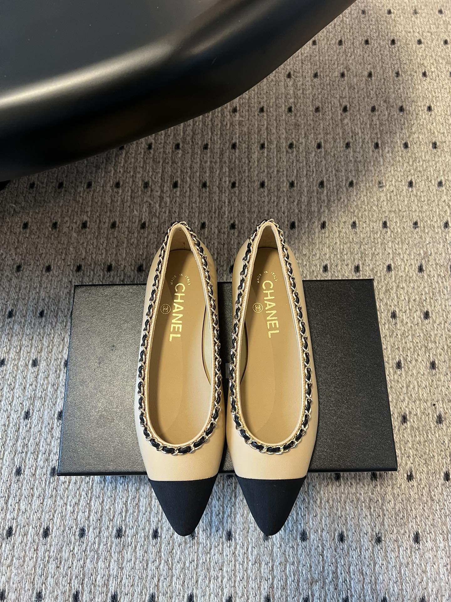 Chan 25fw ballet flats