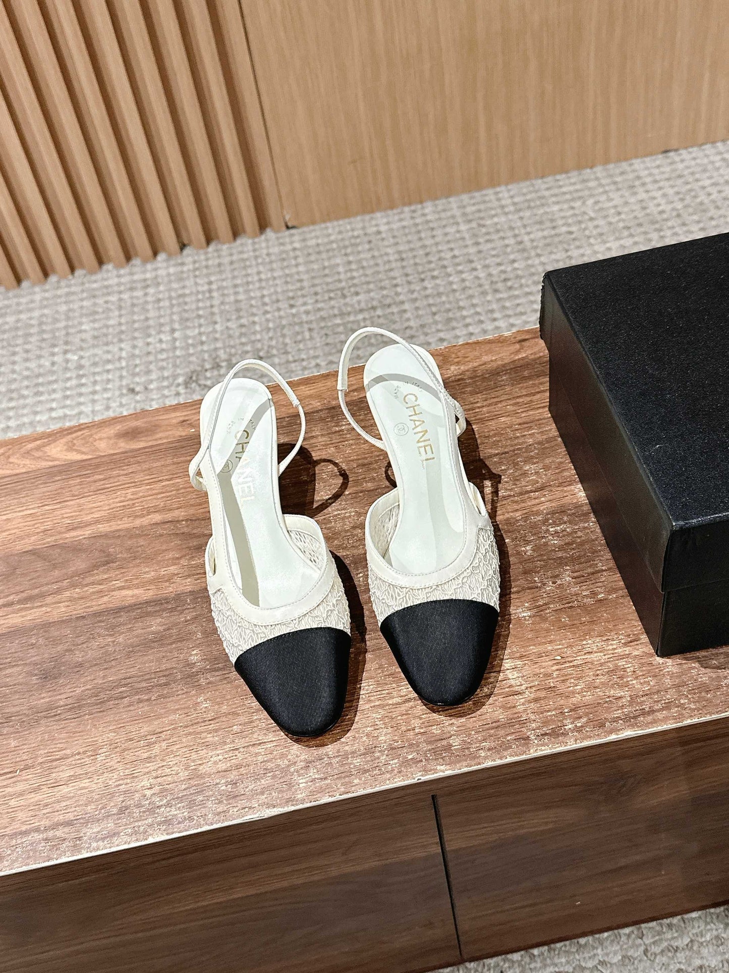 Chan 25fw lace slingback chunky heels