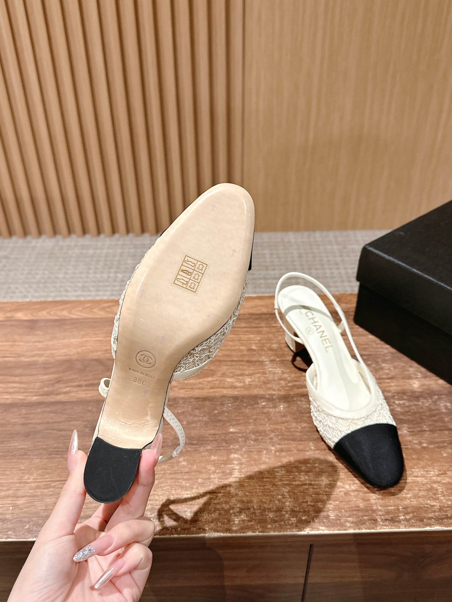 Chan 25fw lace slingback chunky heels