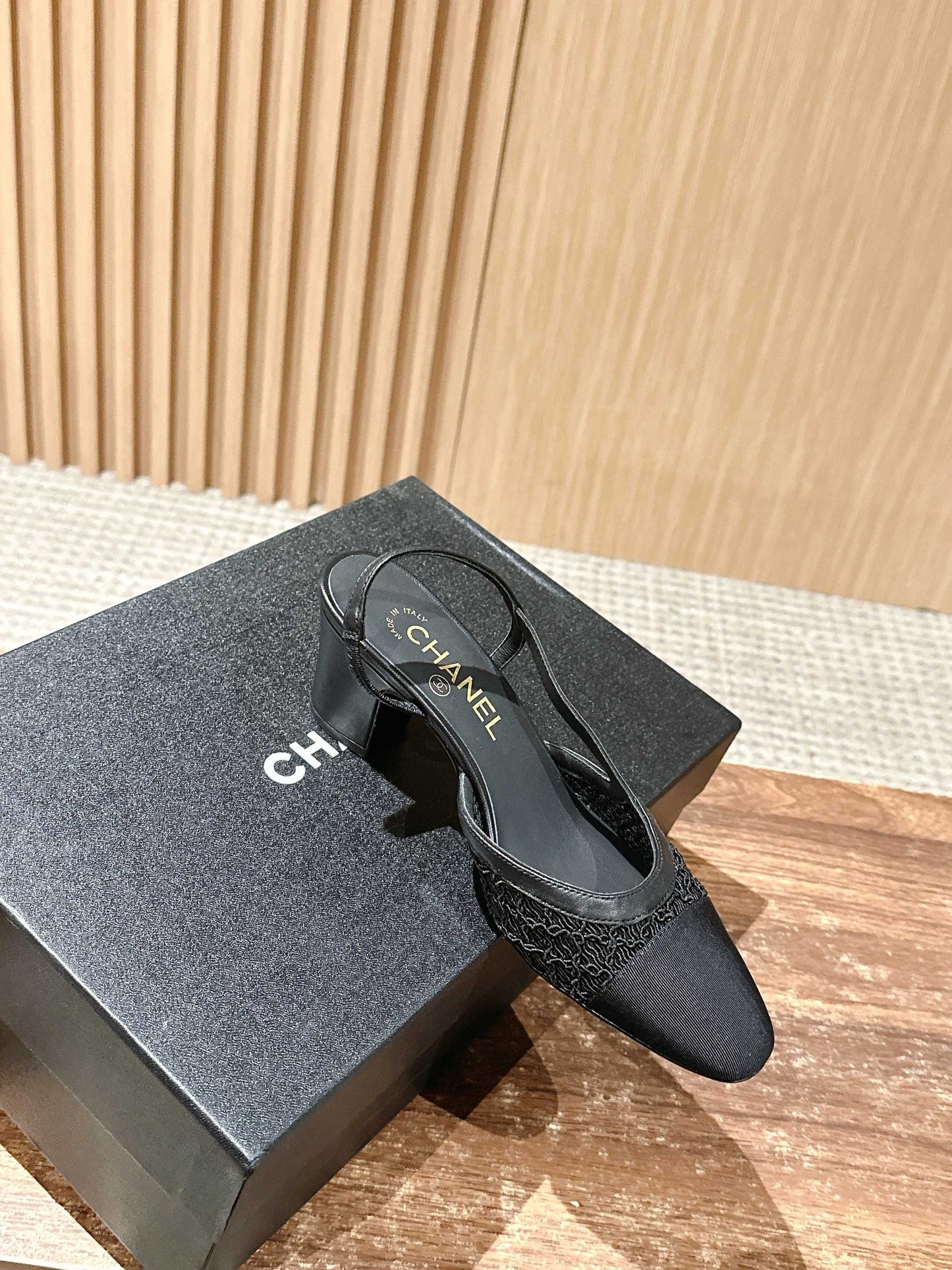 Chan 25fw lace slingback chunky heels