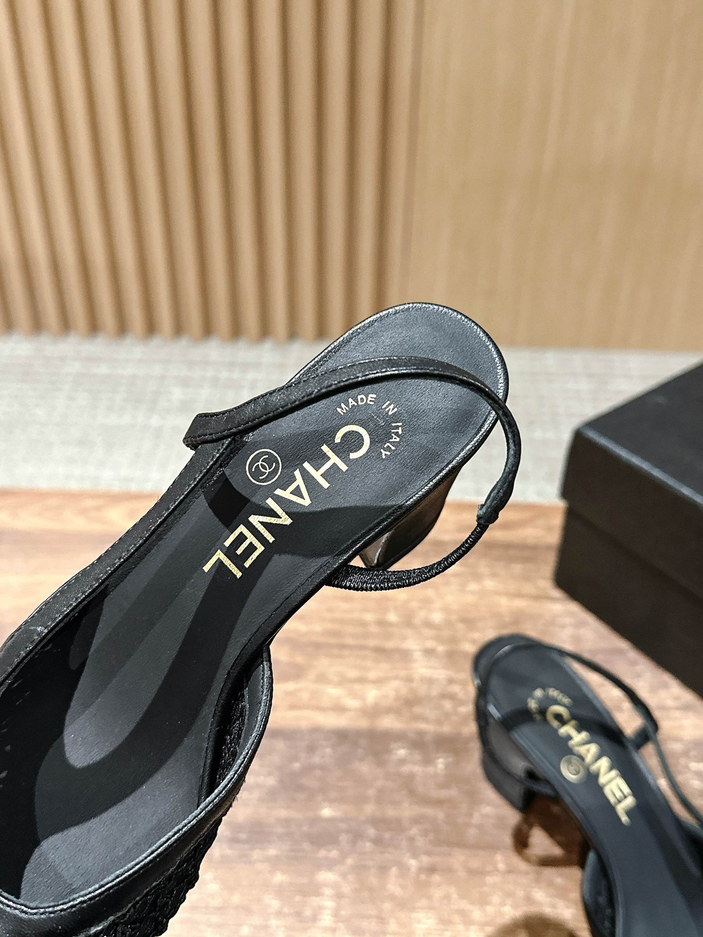 Chan 25fw lace slingback chunky heels