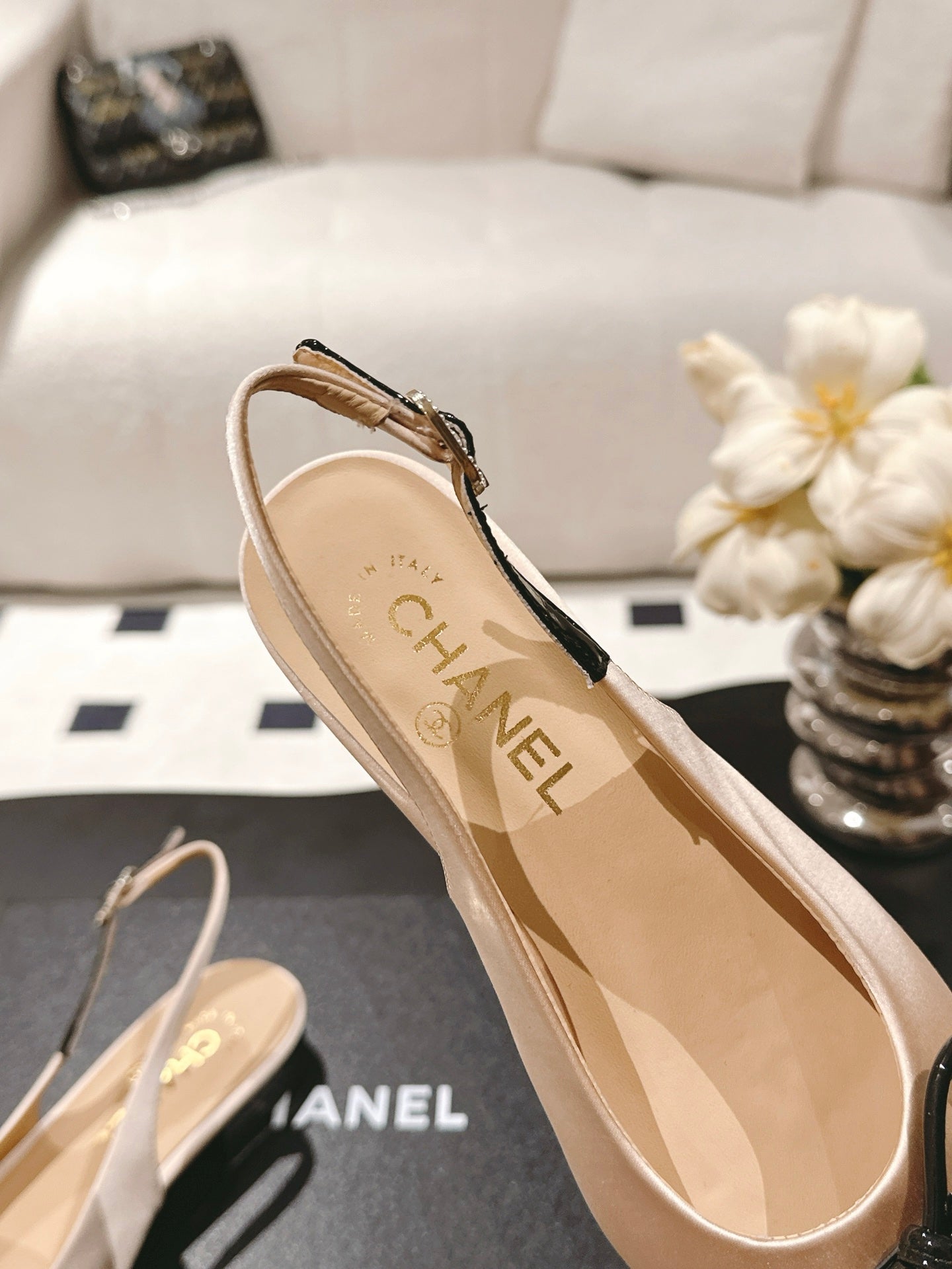 Chan 25fw slingback flats