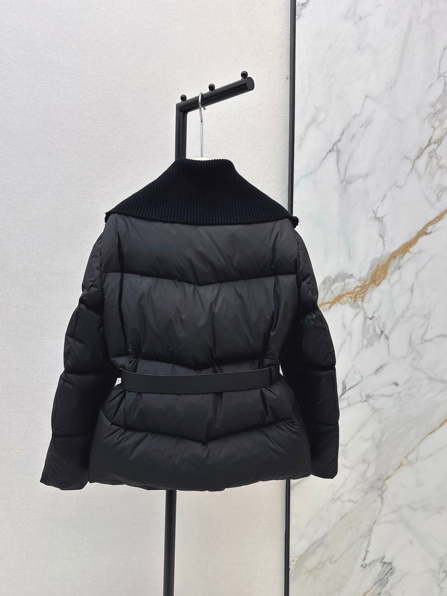 Brun 25fw down jacket