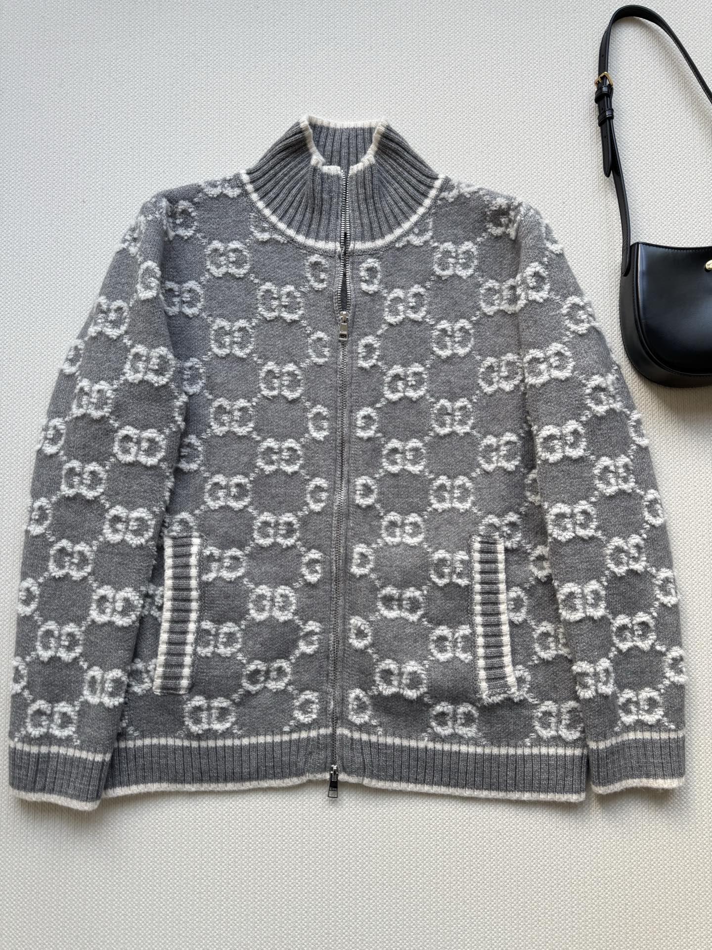 Guc 25fw jacquard cardigan