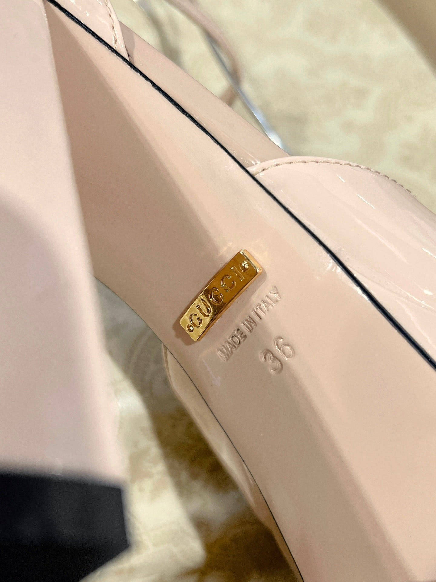 Gucc 25fw chunky heels with crystal diamond bling pumps