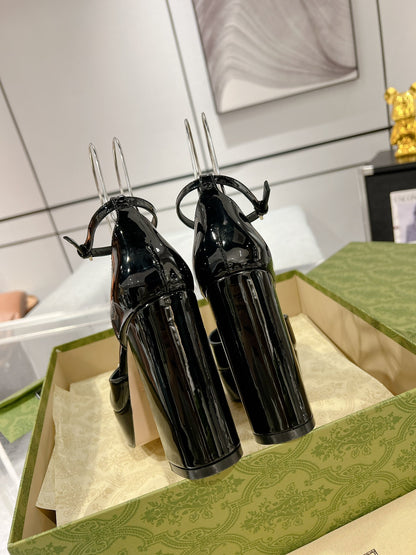 Gucc 25fw chunky heels with crystal diamond bling pumps