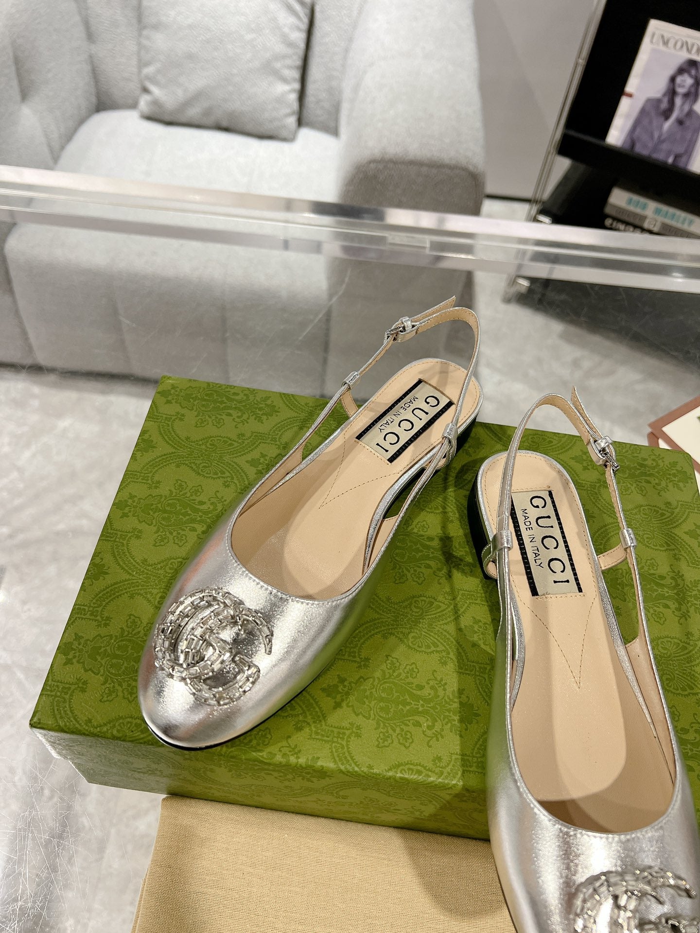 Gucc 25fw slingback flats with crystal diamond bling sandals