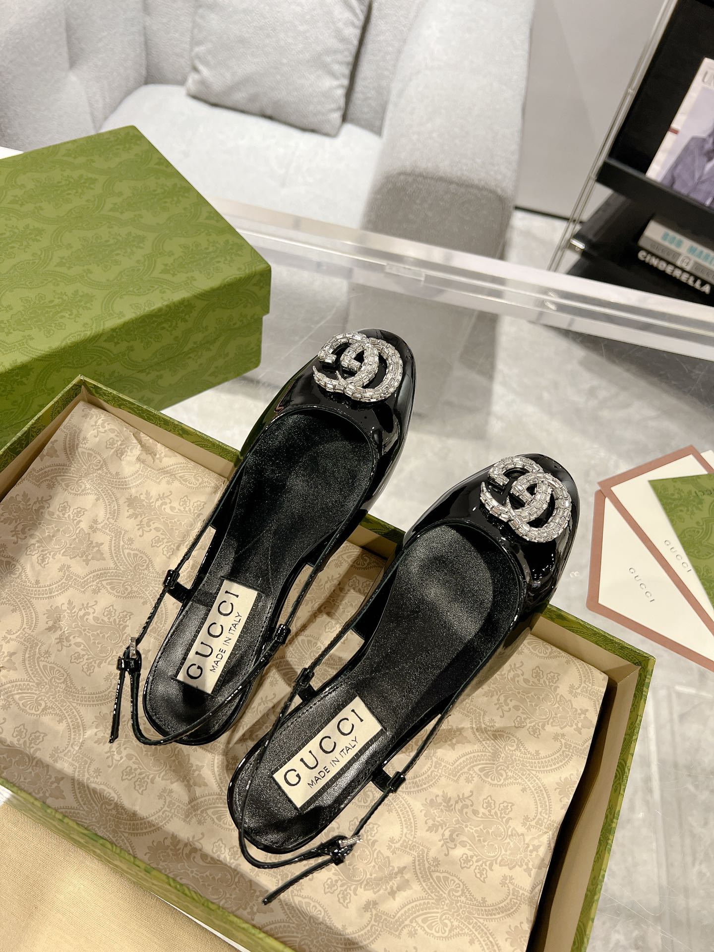 Gucc 25fw slingback flats with crystal diamond bling sandals