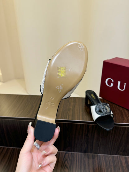 Gucc 25fw slide sandals