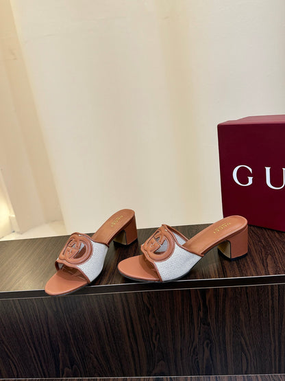 Gucc 25fw slide sandals