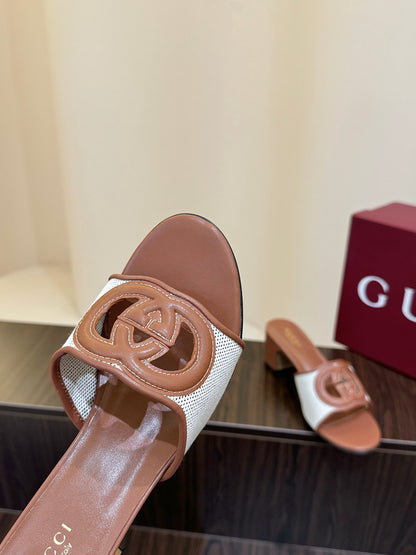 Gucc 25fw slide sandals