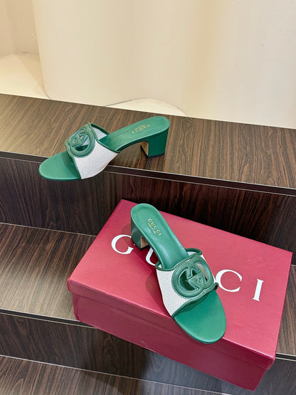 Gucc 25fw slide sandals